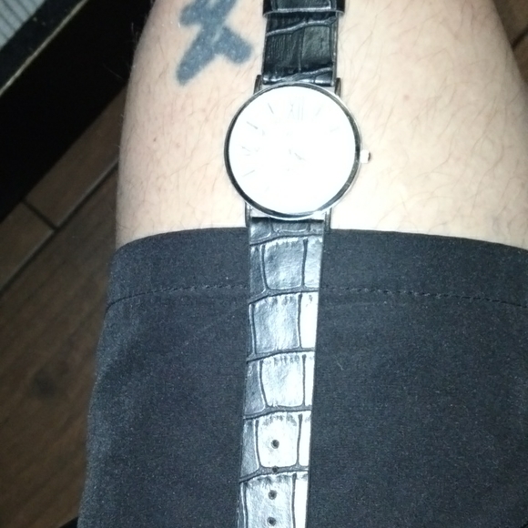 Woman's Morette watch - Picture 2 of 4